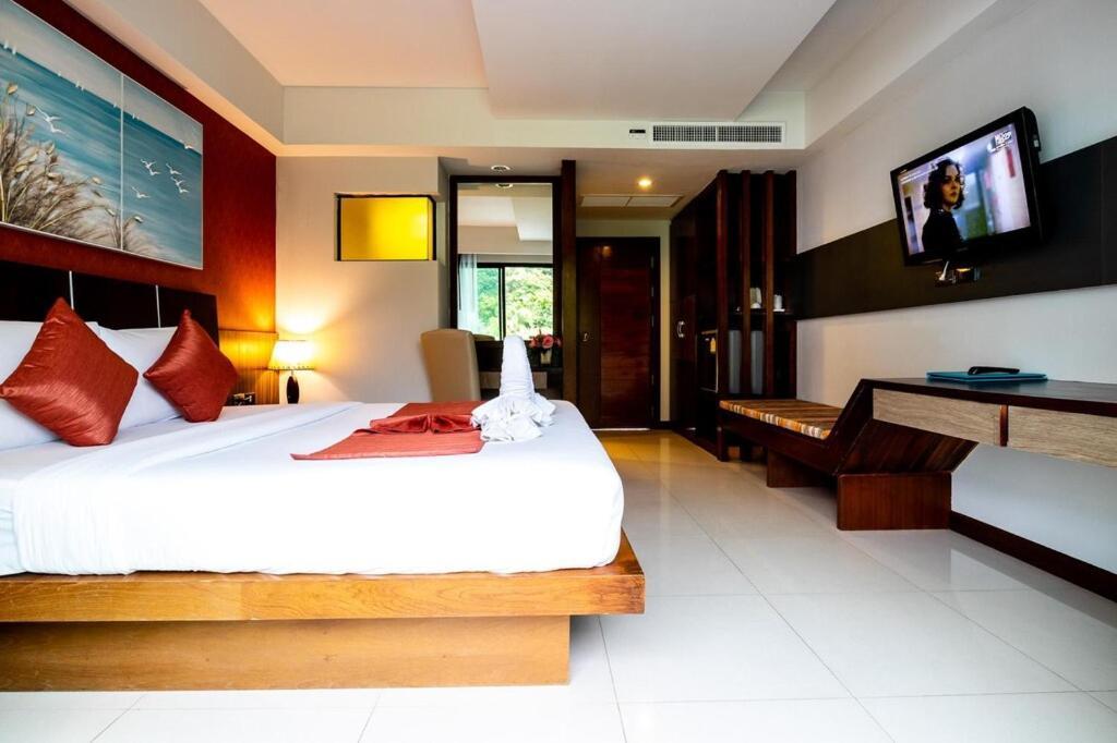 Dipantai Boutique Beach Resort Patong Εξωτερικό φωτογραφία